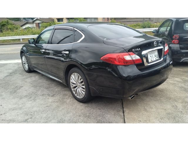 NISSAN CIMA HYBRID 2015
