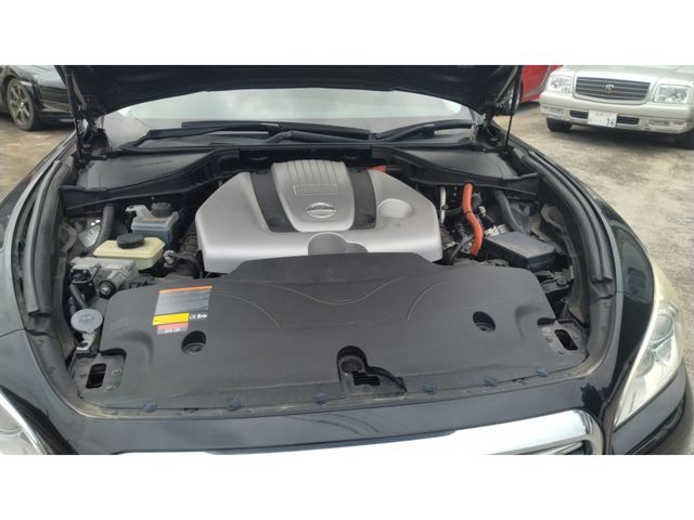 NISSAN CIMA HYBRID 2015