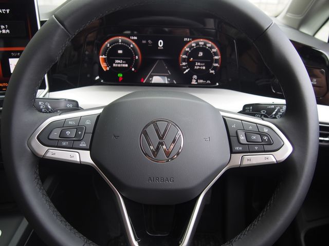 VOLKSWAGEN VOLKSWAGEN GOLF 2025