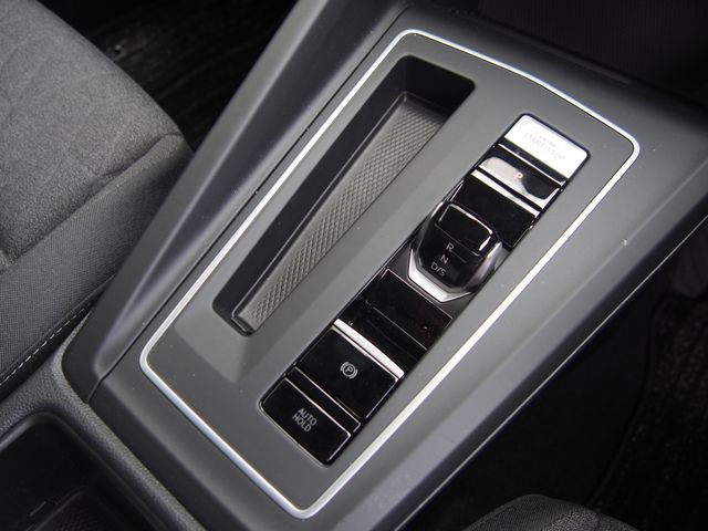 VOLKSWAGEN VOLKSWAGEN GOLF 2025