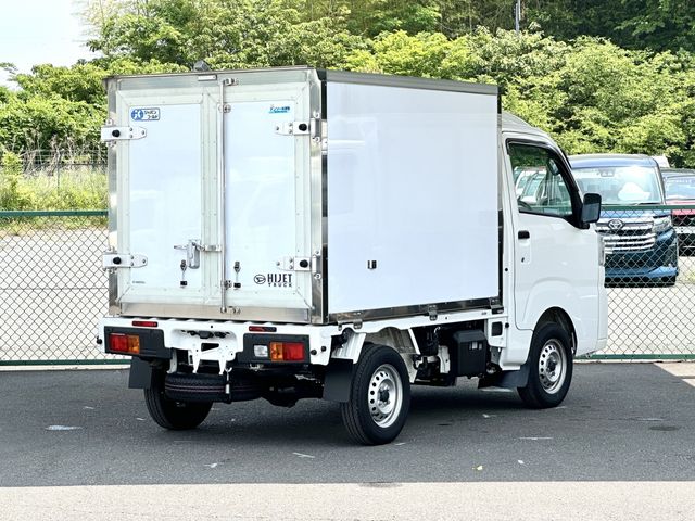DAIHATSU HIJET truck 2024