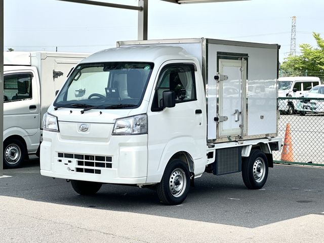 DAIHATSU HIJET truck 2024