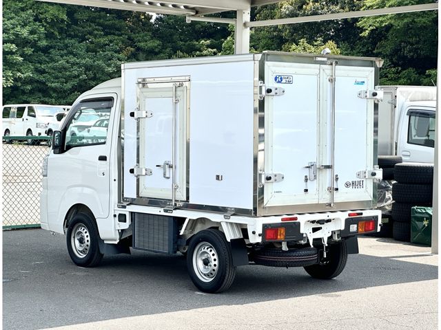 DAIHATSU HIJET truck 2024