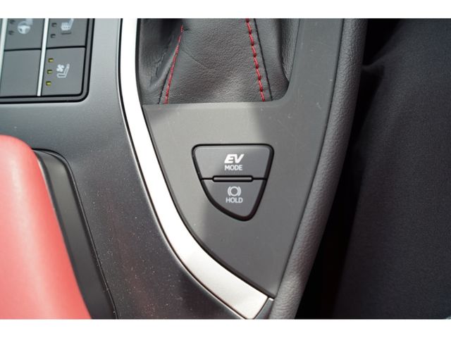 TOYOTA LEXUS UX250h 2023