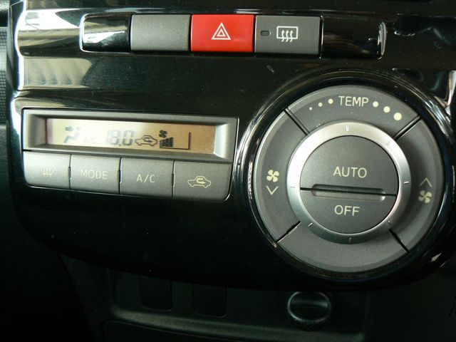 DAIHATSU TANTO CUSTOM 2010