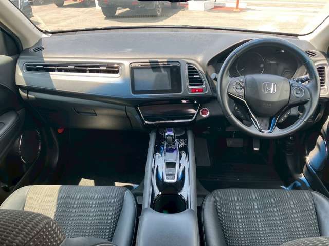 HONDA VEZEL HYBRID 2014