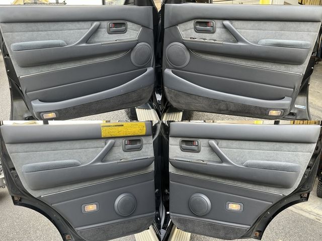 TOYOTA LANDCRUISER van 1997