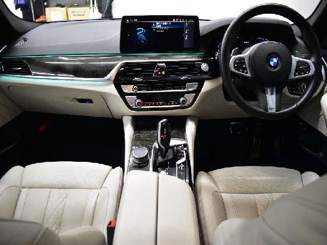 BMW BMW 5series sedan 2020