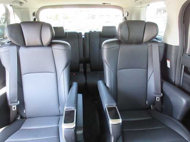 TOYOTA VELLFIRE 2019