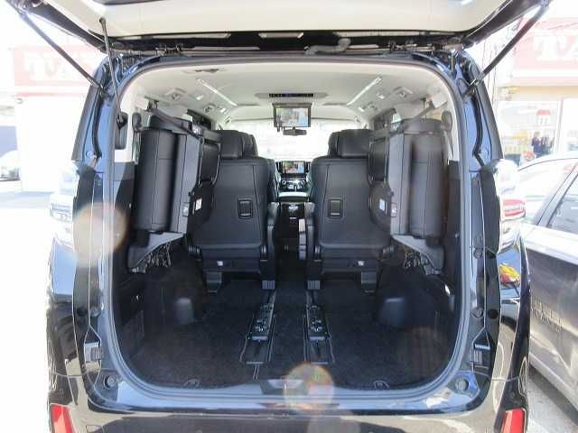 TOYOTA VELLFIRE 2019