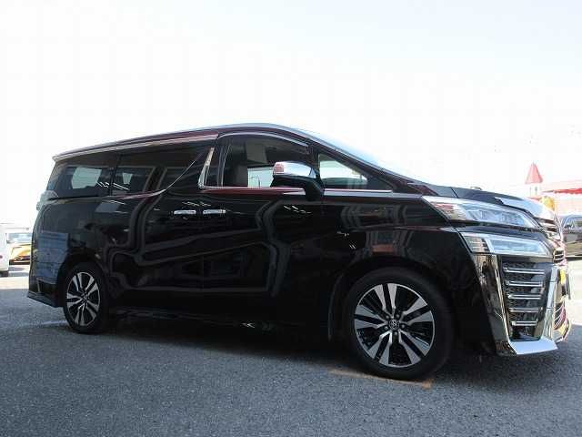 TOYOTA VELLFIRE 2019