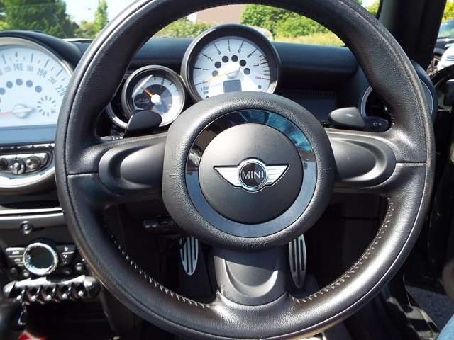 BMW BMW MINI open 2011