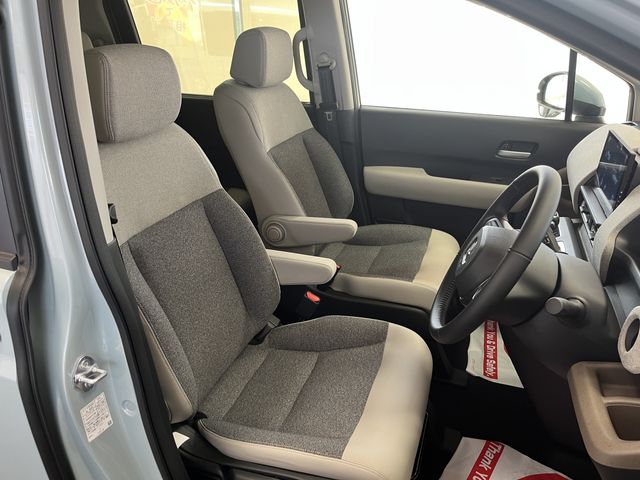 HONDA FREED 4WD 2025