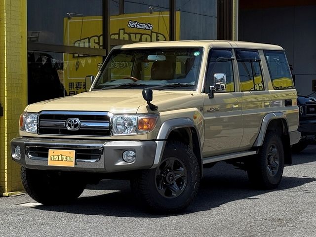 TOYOTA LANDCRUISER van 2014