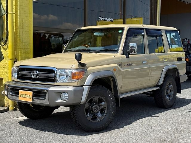 TOYOTA LANDCRUISER van 2014