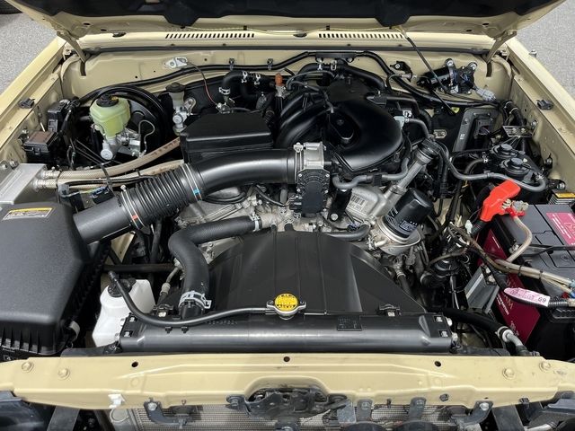 TOYOTA LANDCRUISER van 2015