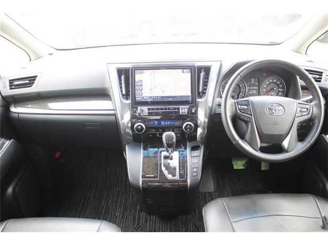 TOYOTA VELLFIRE 2016