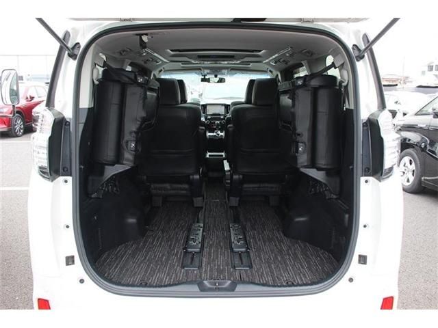 TOYOTA VELLFIRE 2016