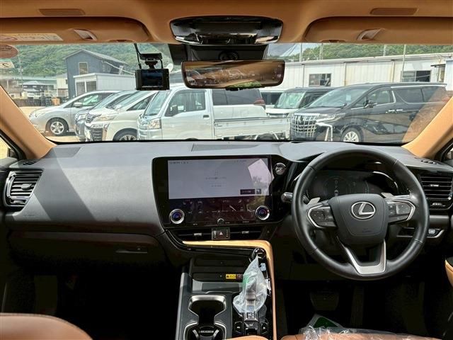 TOYOTA LEXUS NX350h 2023
