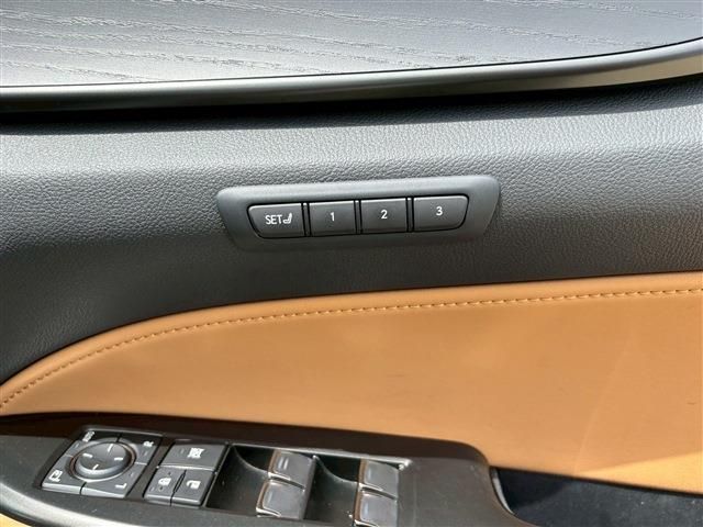 TOYOTA LEXUS NX350h 2023