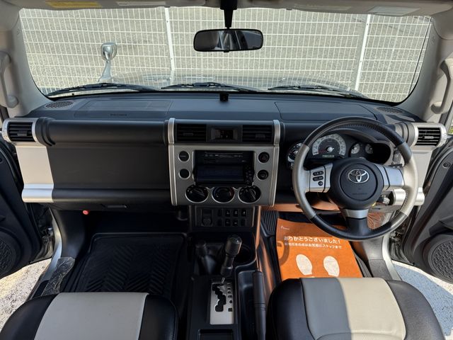 TOYOTA FJ CRUISER 4WD 2012