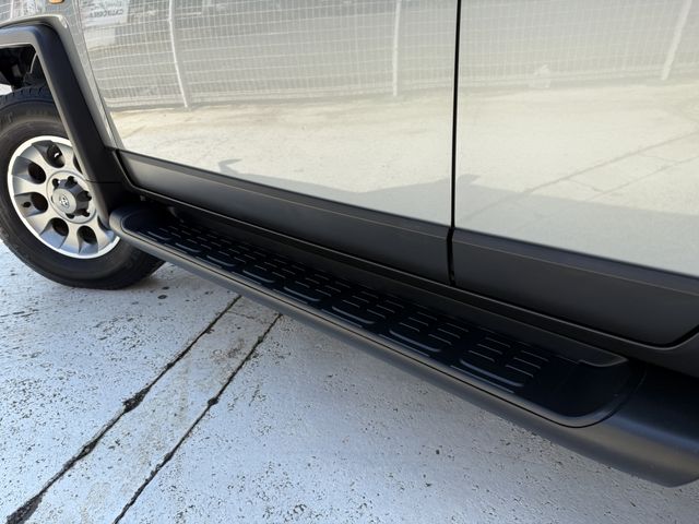 TOYOTA FJ CRUISER 4WD 2012