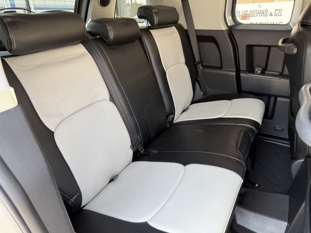 TOYOTA FJ CRUISER 4WD 2012