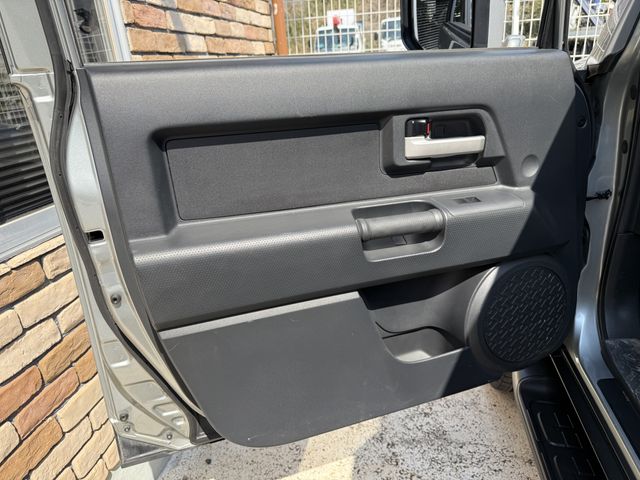 TOYOTA FJ CRUISER 4WD 2012