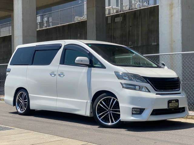 TOYOTA VELLFIRE 2010
