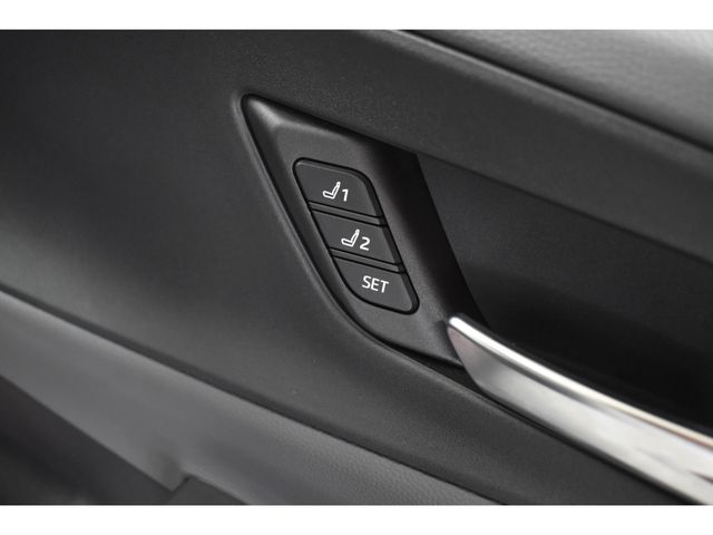 TOYOTA PRIUS 4WD 2023