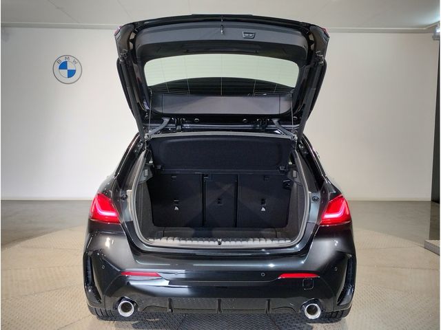 BMW BMW 1series 2023