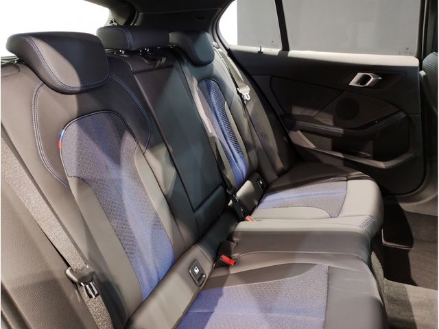 BMW BMW 1series 2023