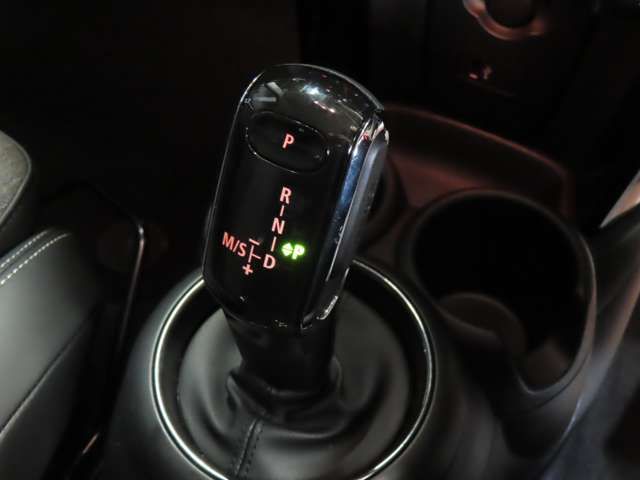 BMW MINI COOPER 2023