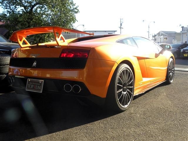 LAMBORGHINI LAMBORGHINI GALLARDO 2010