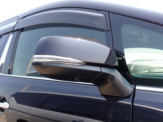 TOYOTA ALPHARD hybrid 4WD 2021