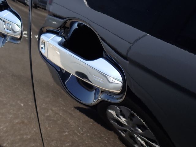 TOYOTA ALPHARD hybrid 4WD 2021