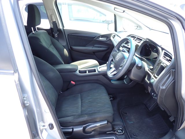 HONDA SHUTTLE HYBRID 2022