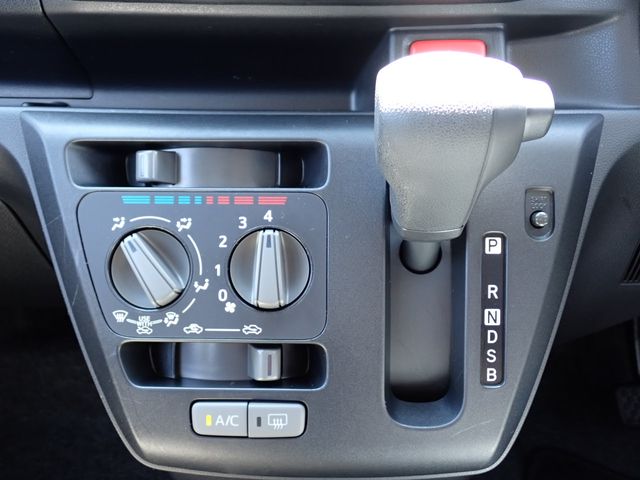 DAIHATSU MIRA e:S 2018