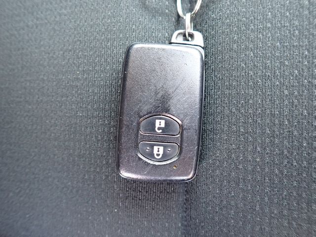 TOYOTA COROLLA AXIO HYBRID 2020