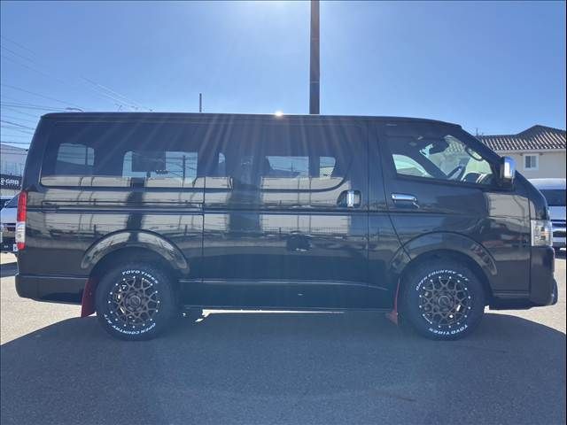 TOYOTA HIACE van 2WD 2022