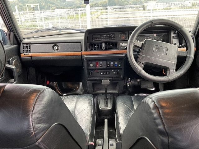 VOLVO VOLVO 240 sedan 1993