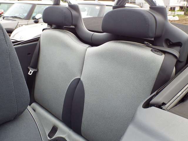 BMW BMW MINI open 2006