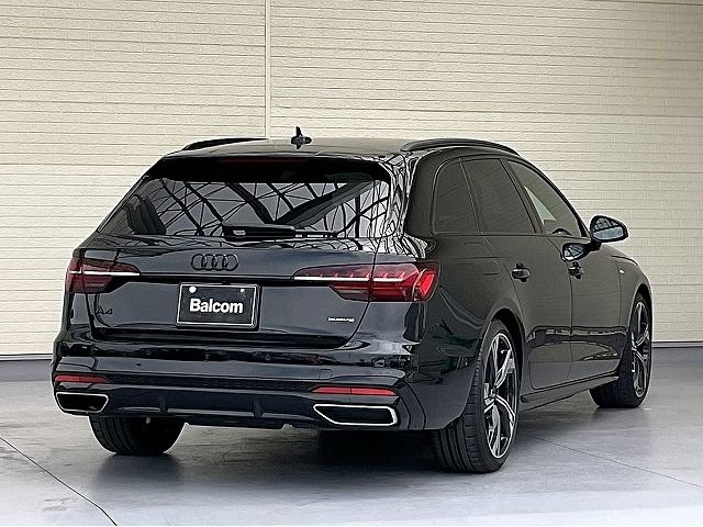 AUDI AUDI A4 AVANT 2022