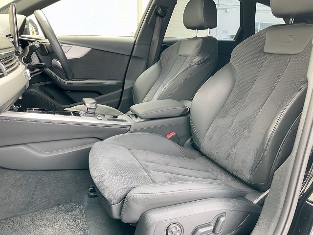 AUDI AUDI A4 AVANT 2022