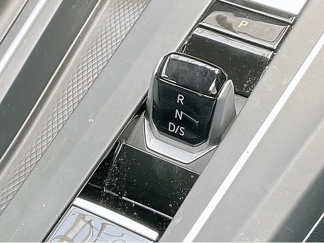 VOLKSWAGEN VOLKSWAGEN GOLF 2022