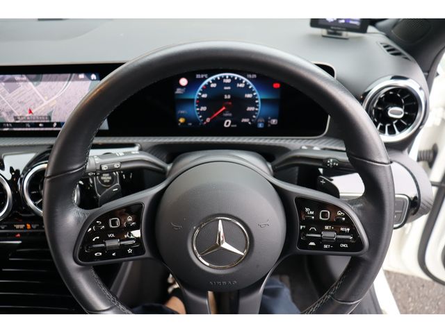 MERCEDES BENZ MERCEDES BENZ A class 2019