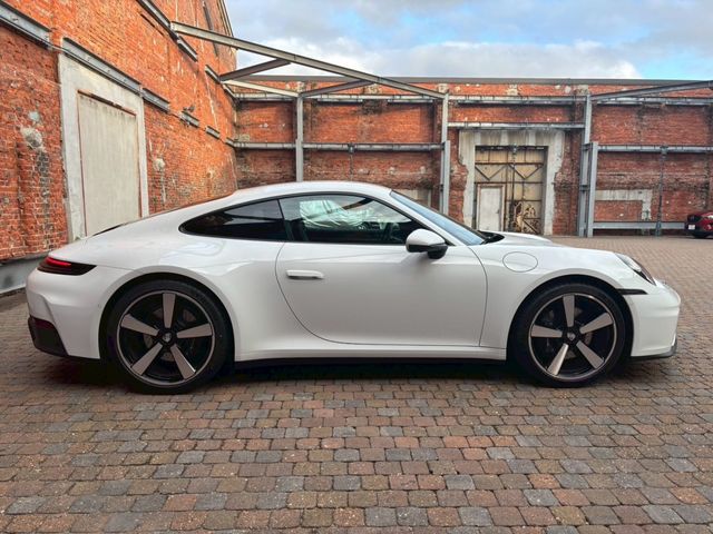 PORSCHE PORSCHE 911 2025