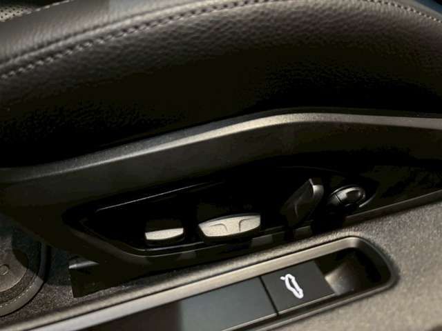 PORSCHE PORSCHE 911 2025