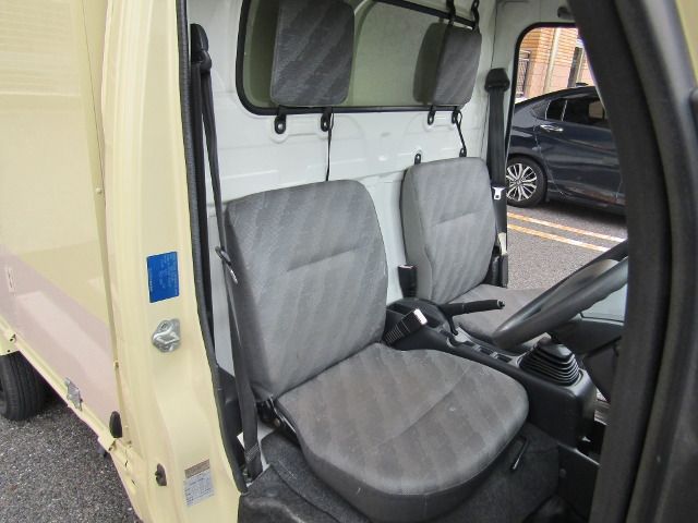 MAZDA SCRUM truck 2010