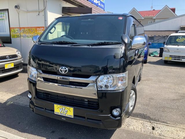 TOYOTA HIACE van 4WD 2019